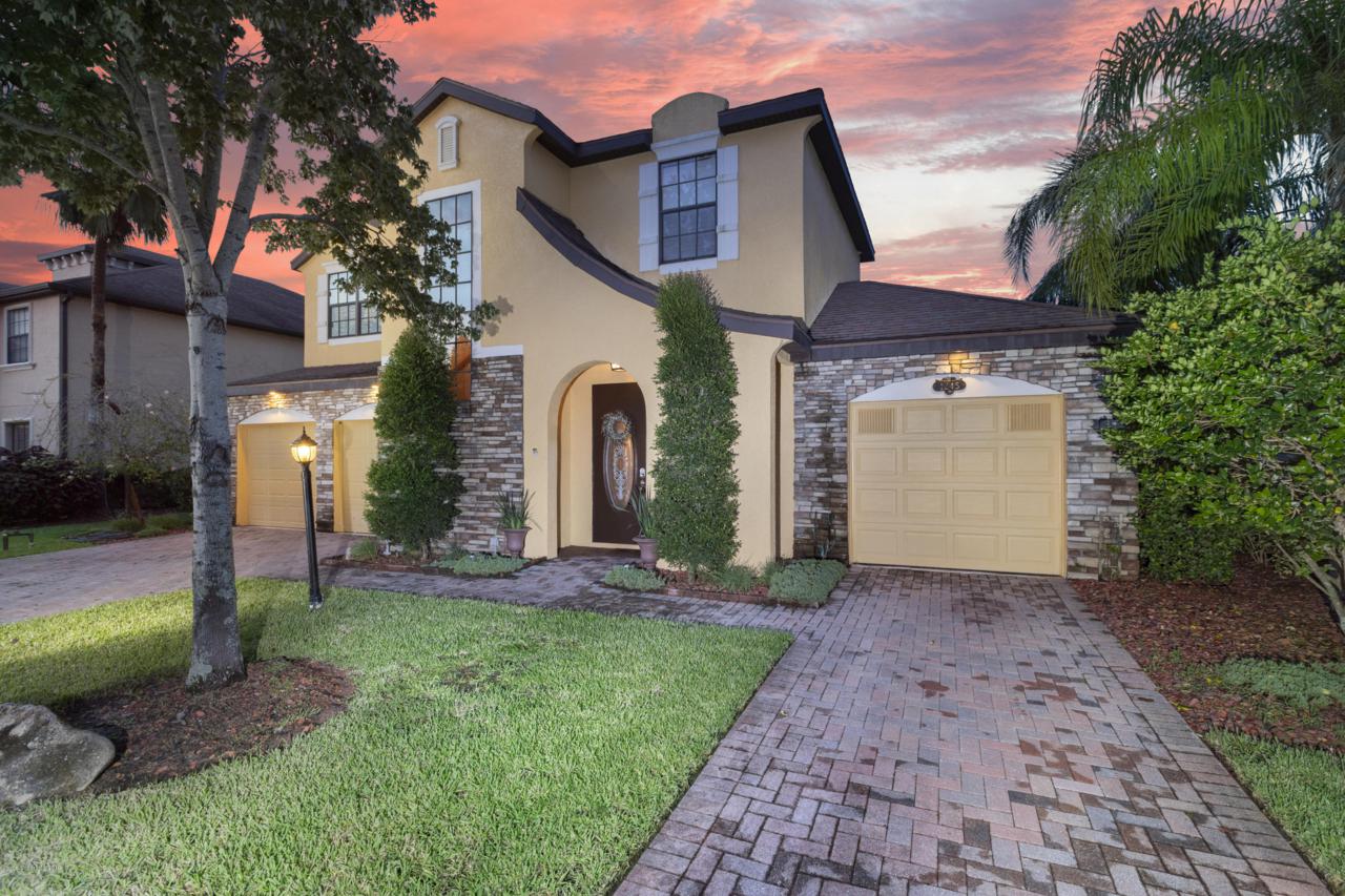1245 Talon Way - Photo 1
