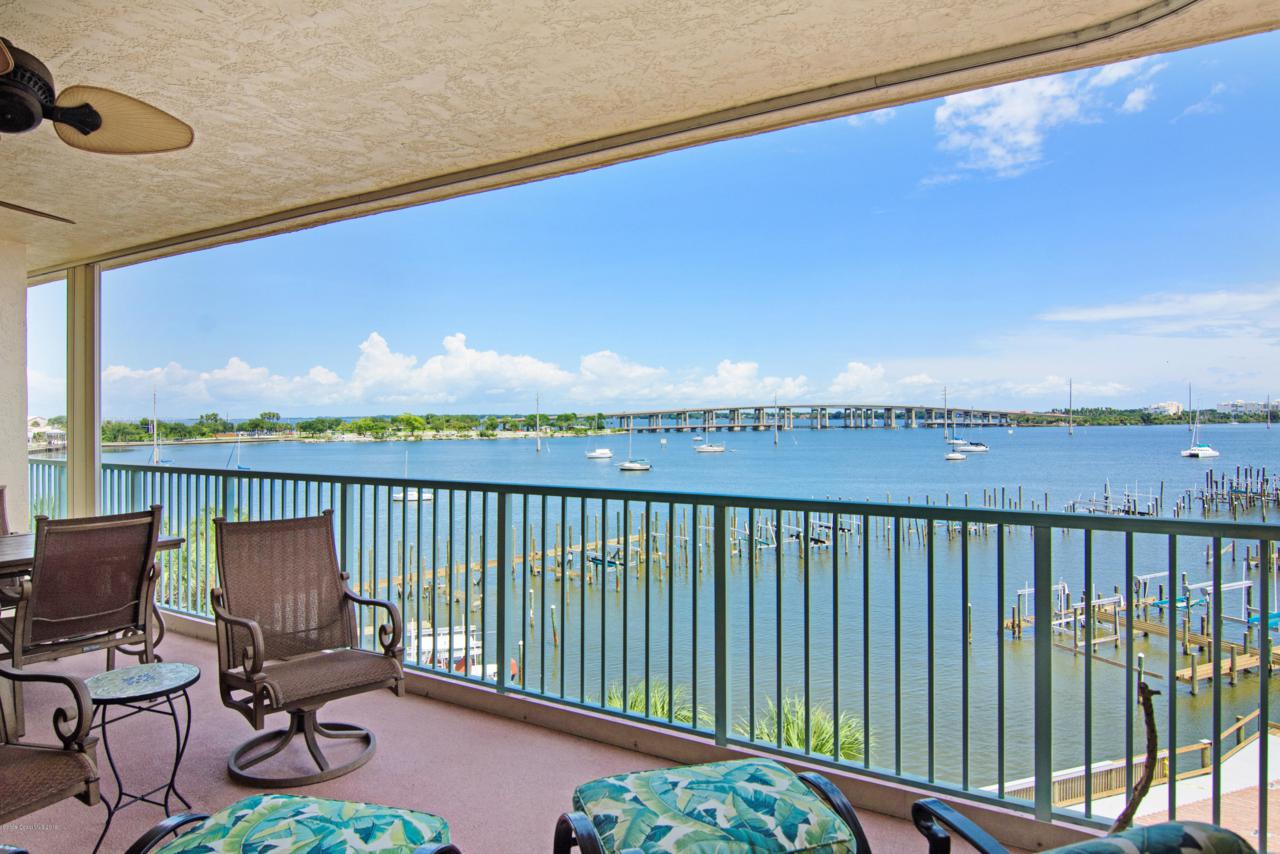 102 Riverside Drive - Photo 1