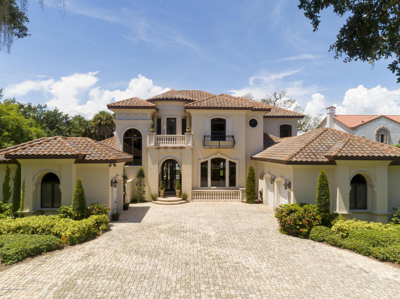 1020 Riverside Drive - Photo 1