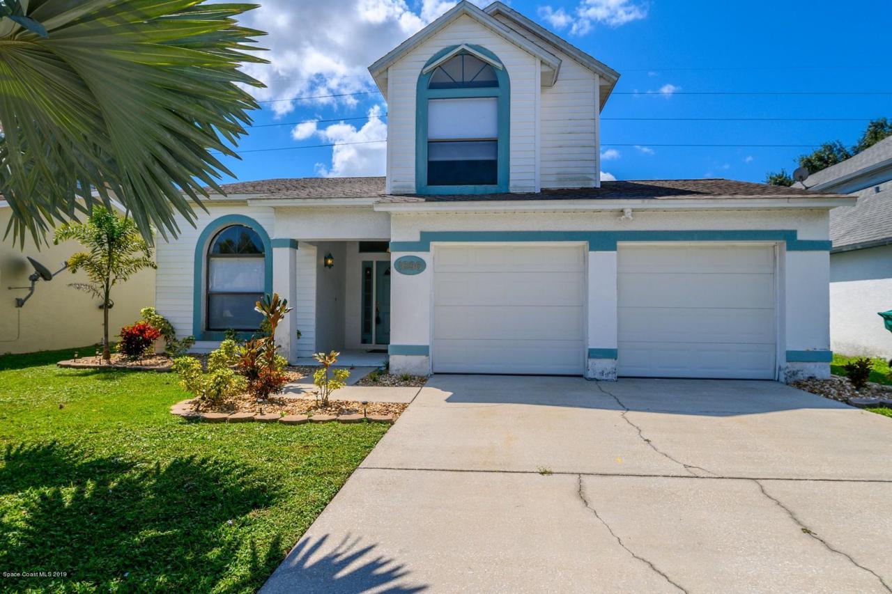1696 Clover Circle - Photo 1