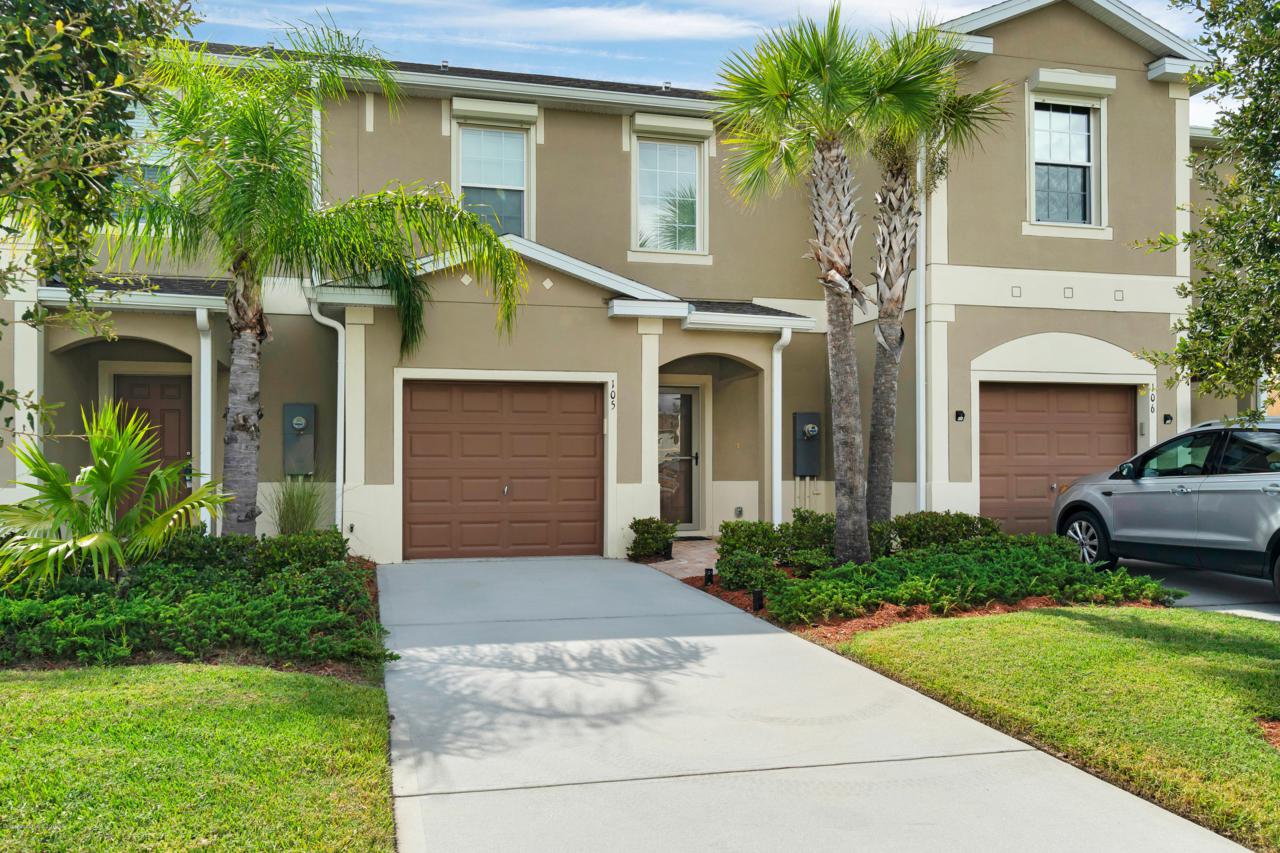 2565 Revolution Street - Photo 1