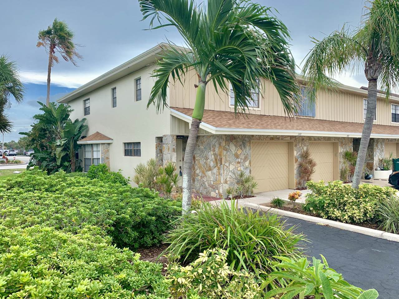 2491 Carriage Court - Photo 1