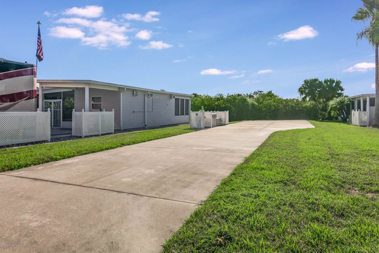 132 Windsong Way - Photo 1