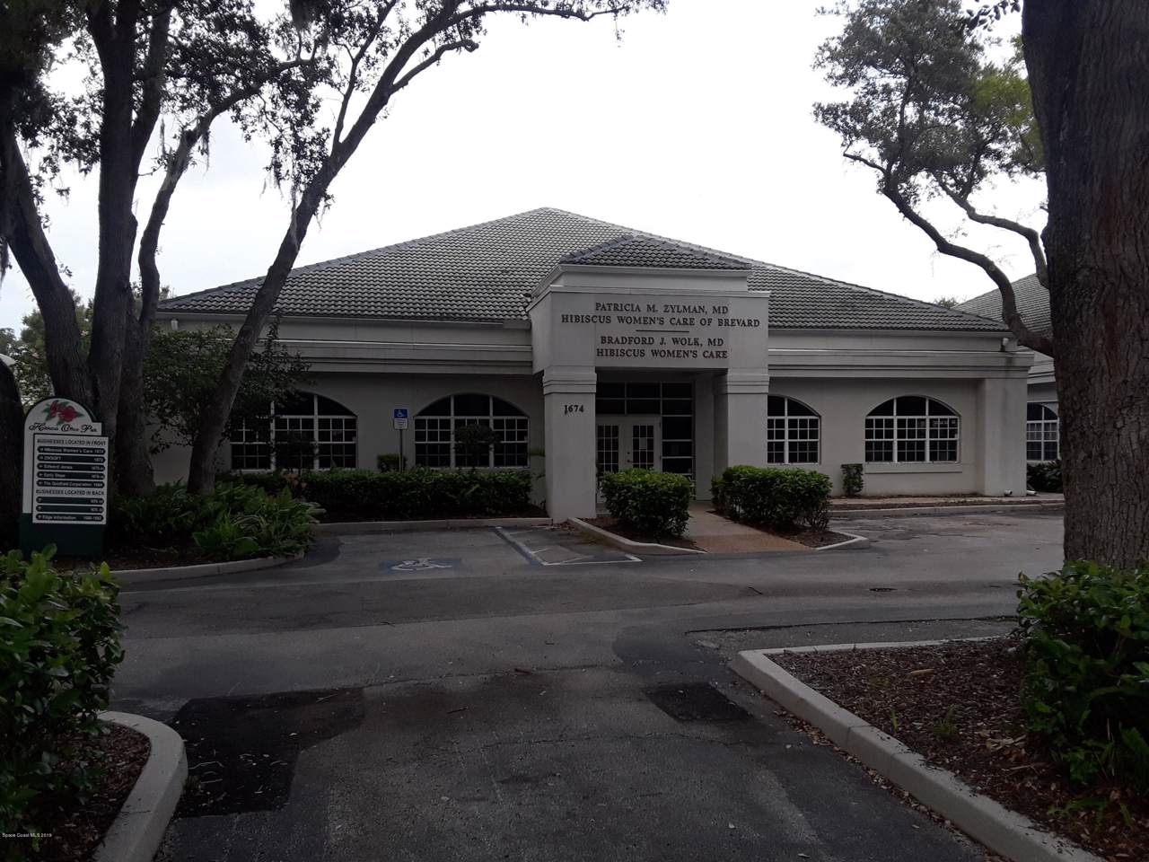 1674 Hibiscus Boulevard - Photo 1
