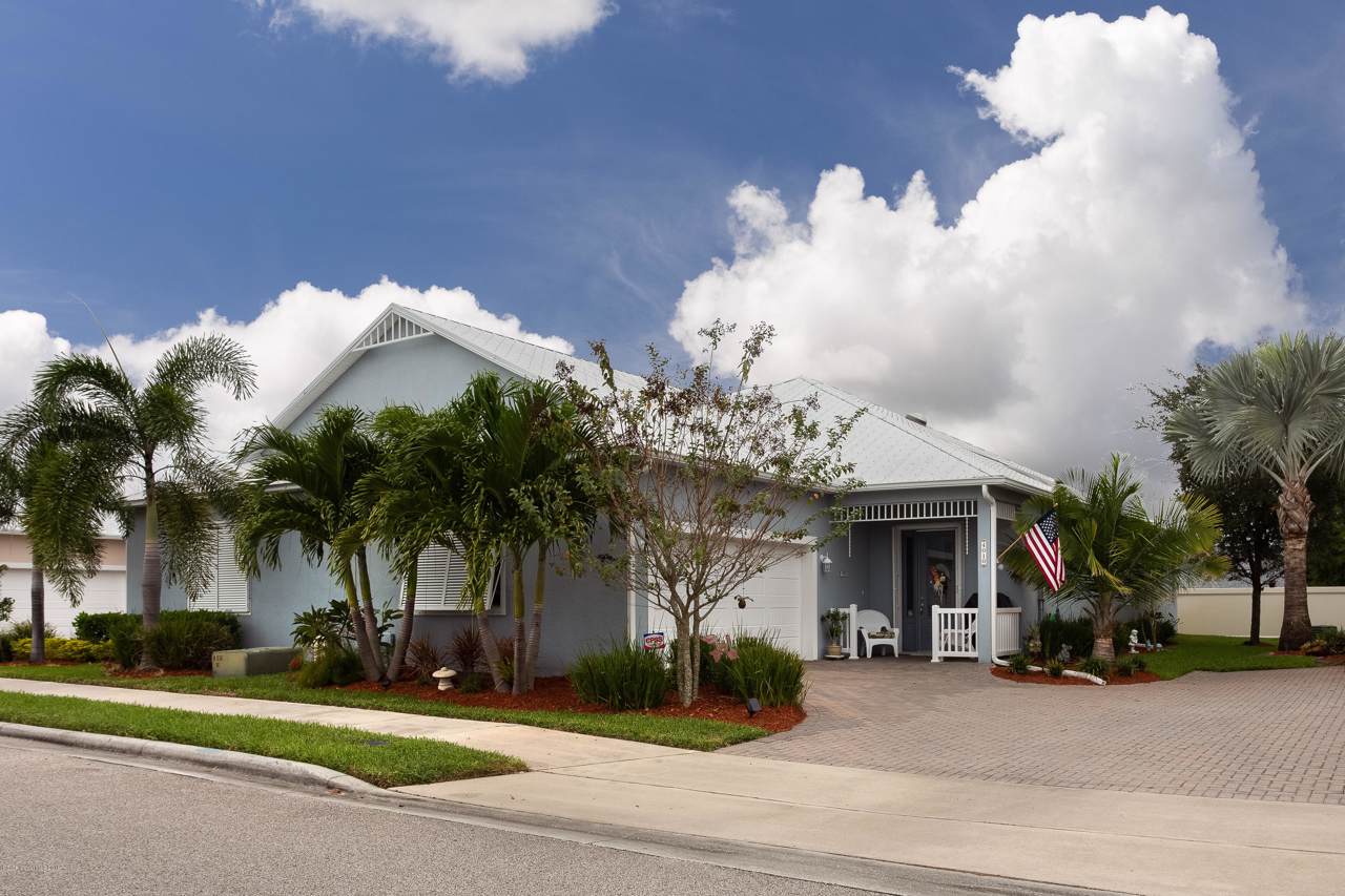 4010 Alamanda Key Drive - Photo 1