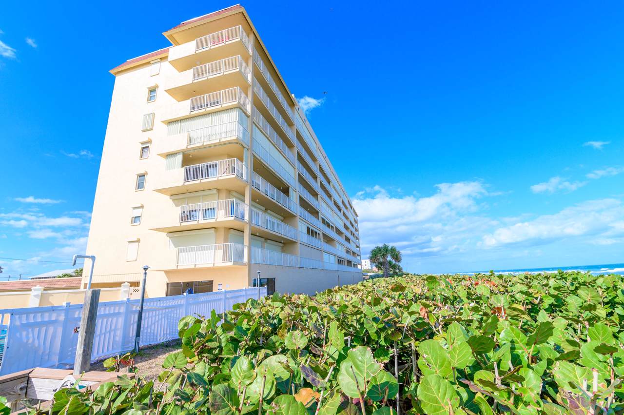 1095 Highway A1a - Photo 1