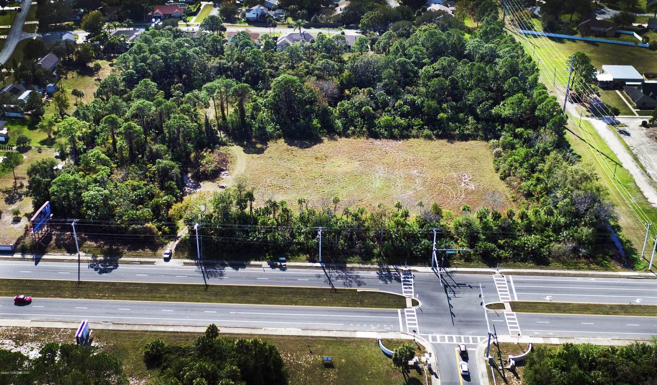 2805 Cheney Highway - Photo 1