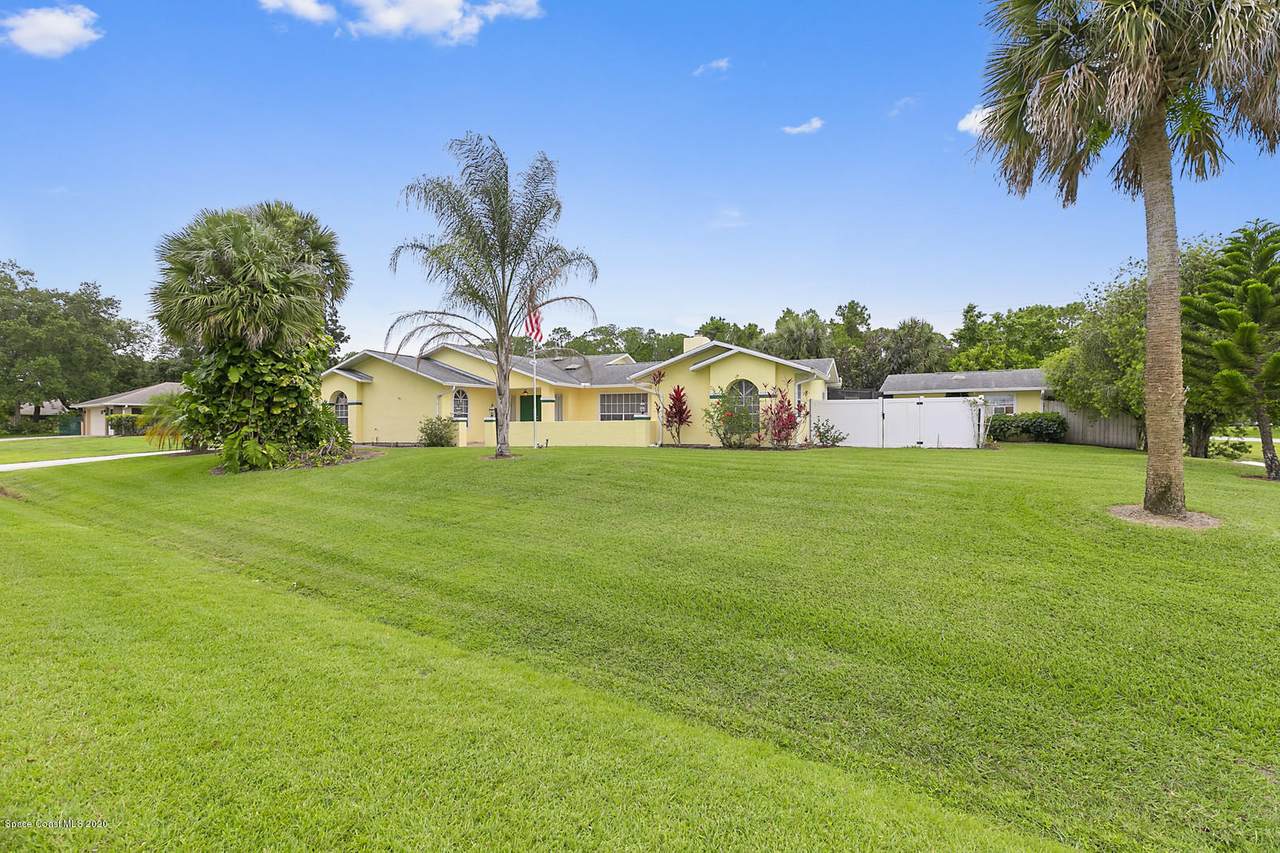 502 Hyder Street - Photo 1
