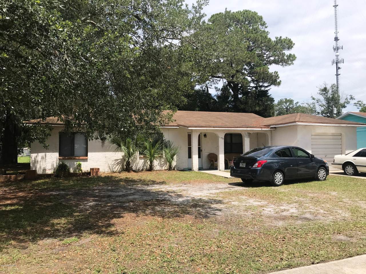 1190 Wedgewood Lane - Photo 1