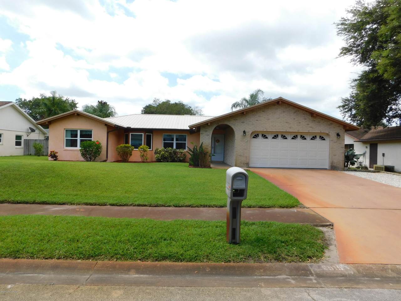 2515 Cherrywood Lane - Photo 1