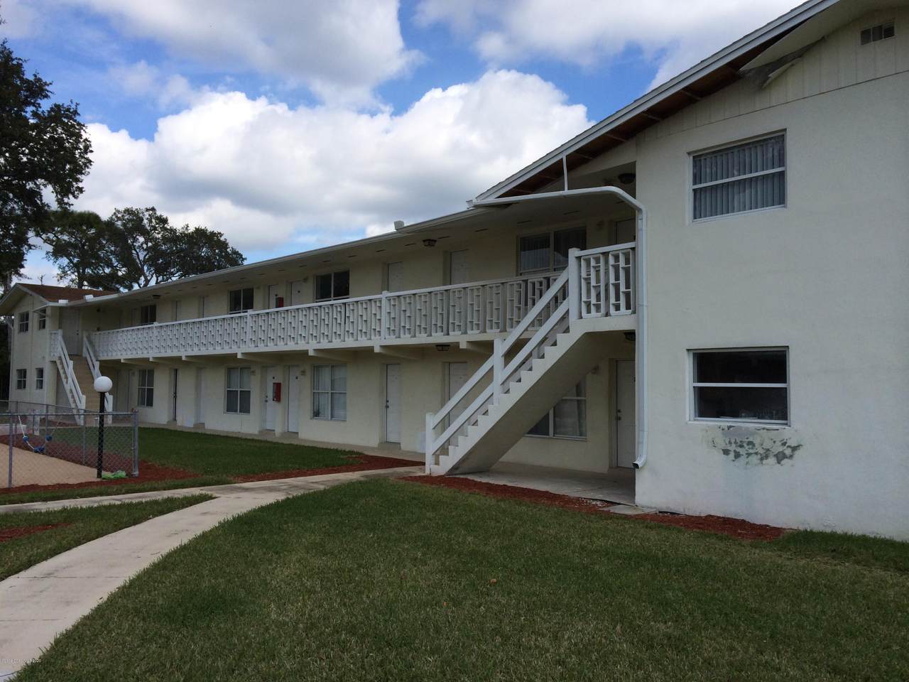 1440 Parkway Dr - Photo 1