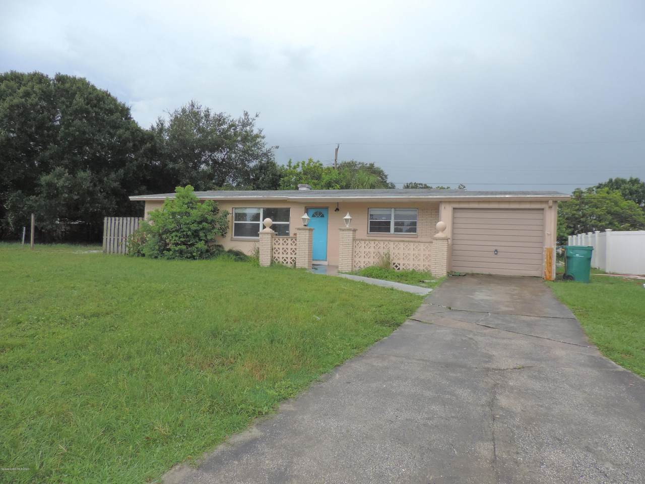 2611 Floridiane Court - Photo 1