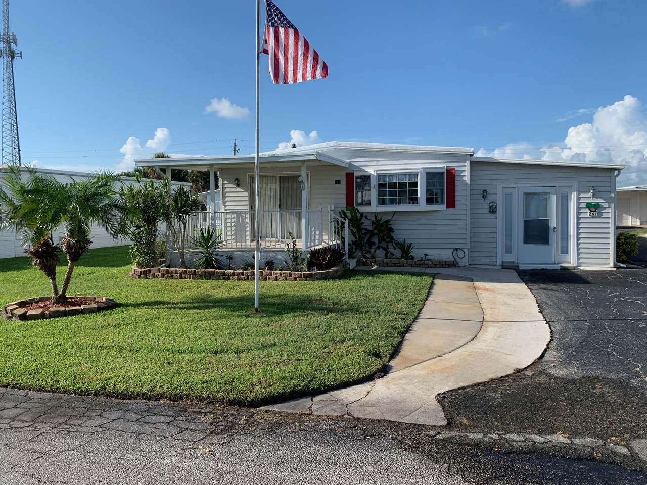 261 Liberty Lane - Photo 1