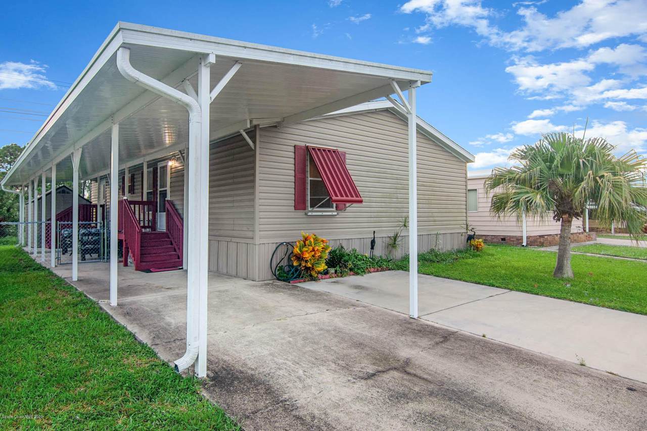 2326 Royal Palm Drive - Photo 1