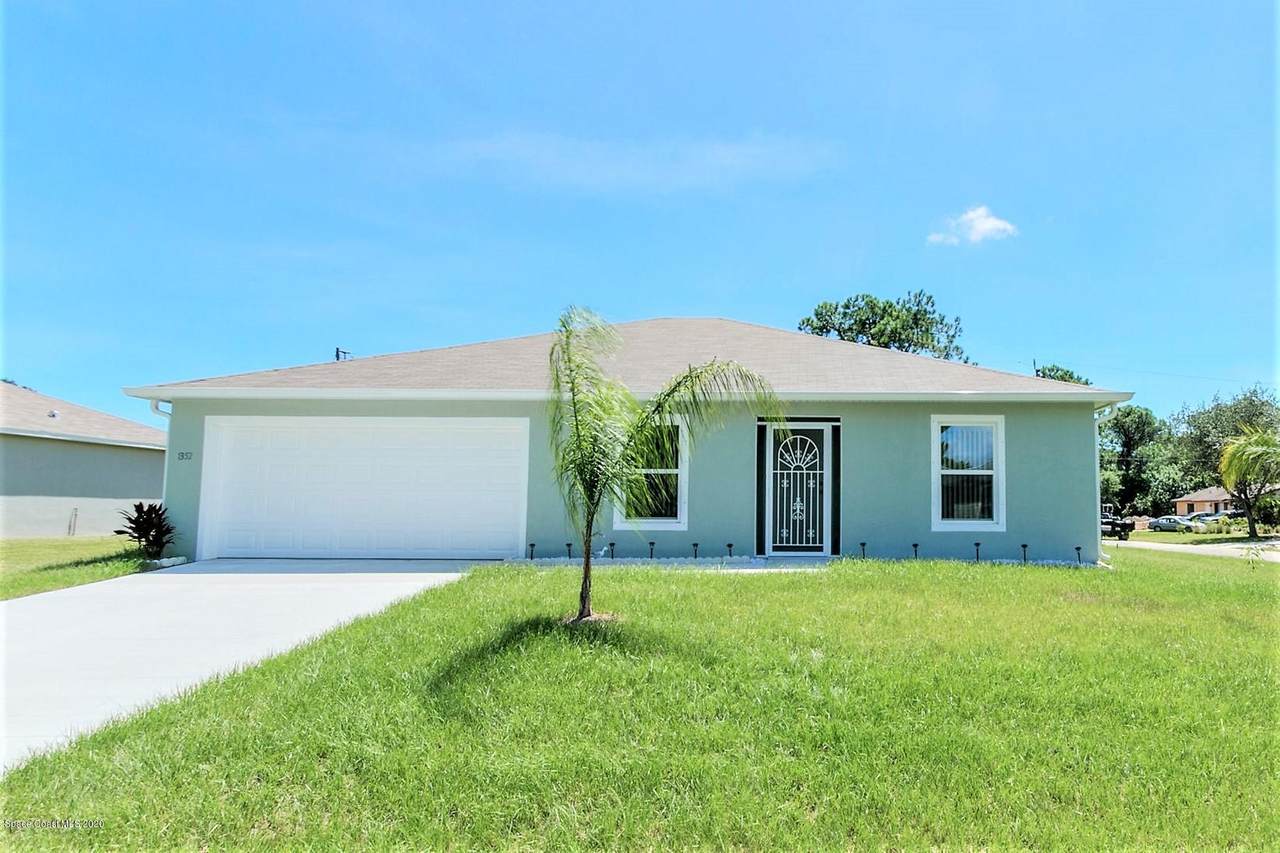 1352 Valencia Street - Photo 1
