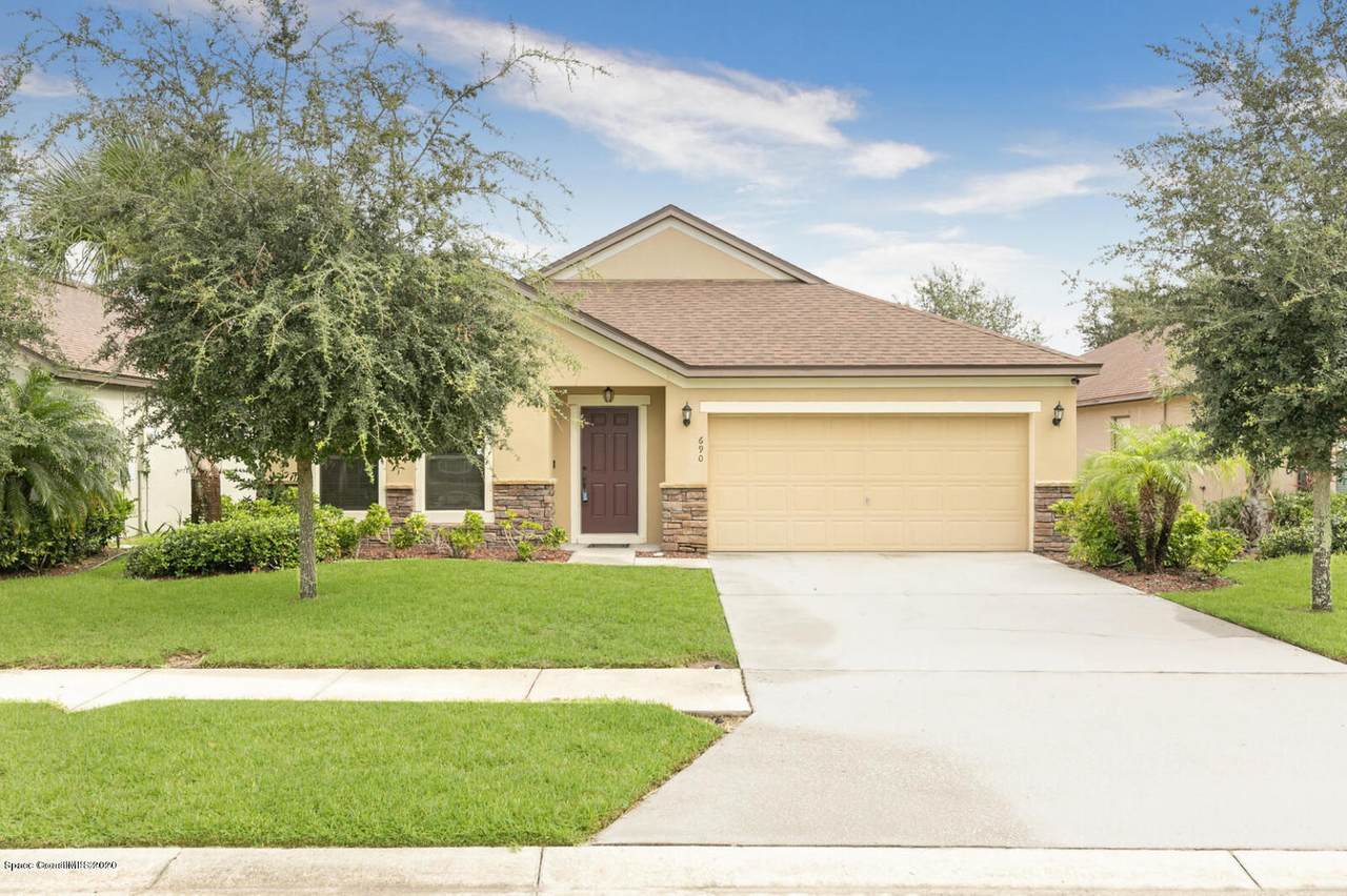 690 Parnell Avenue - Photo 1