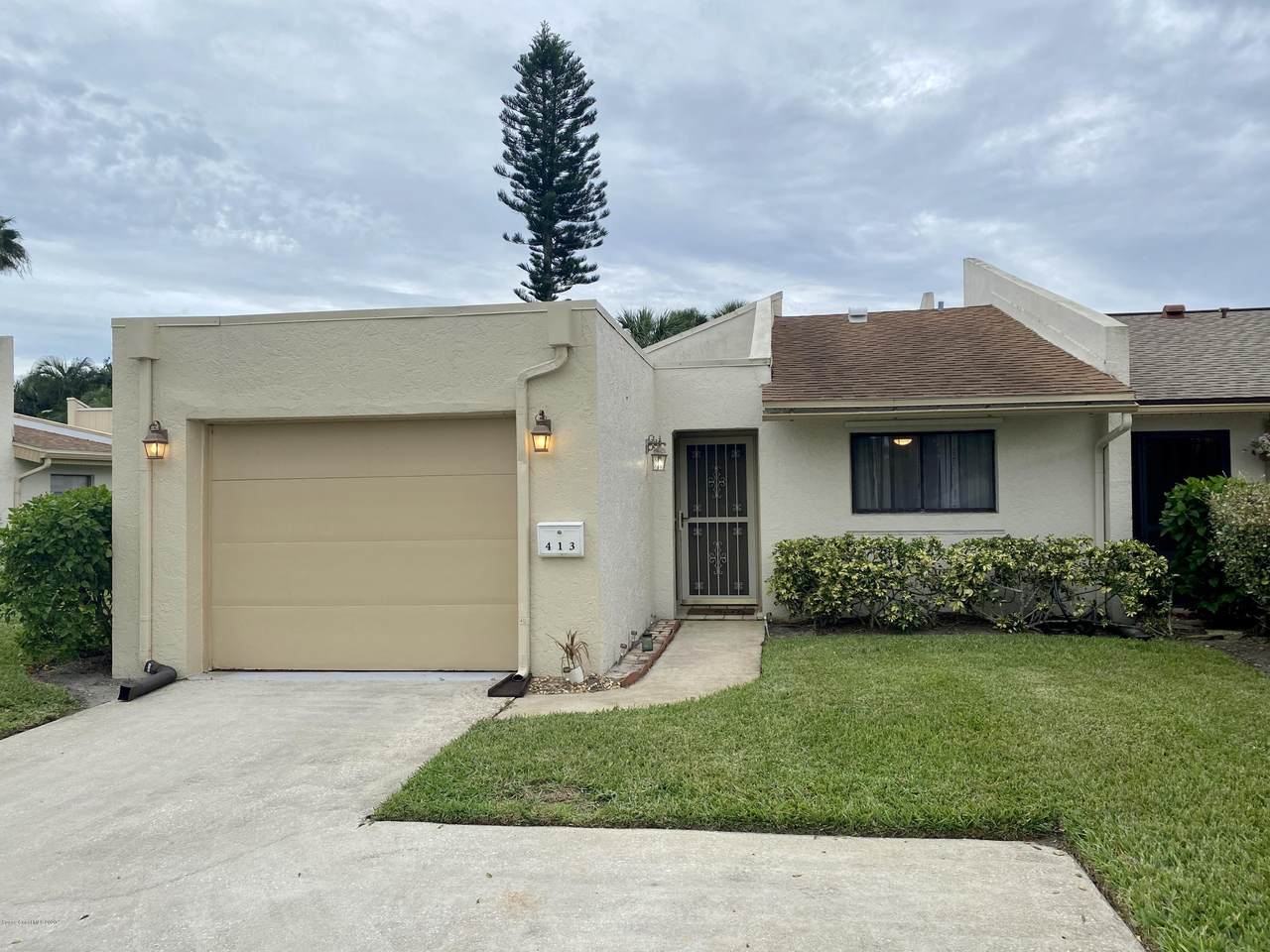 413 Hawthorne Court - Photo 1