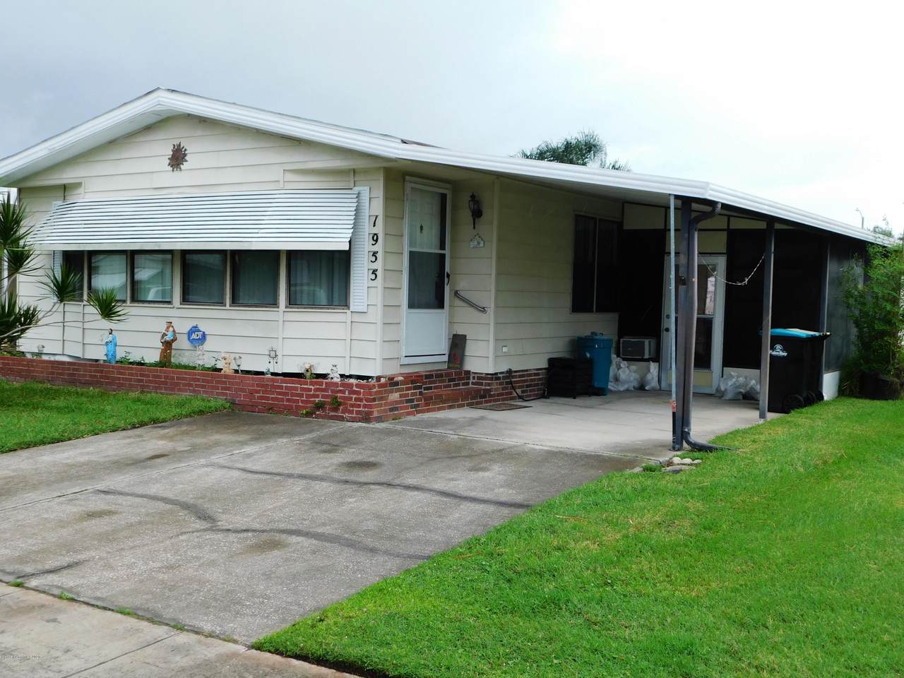 1955 Live Oak Street - Photo 1