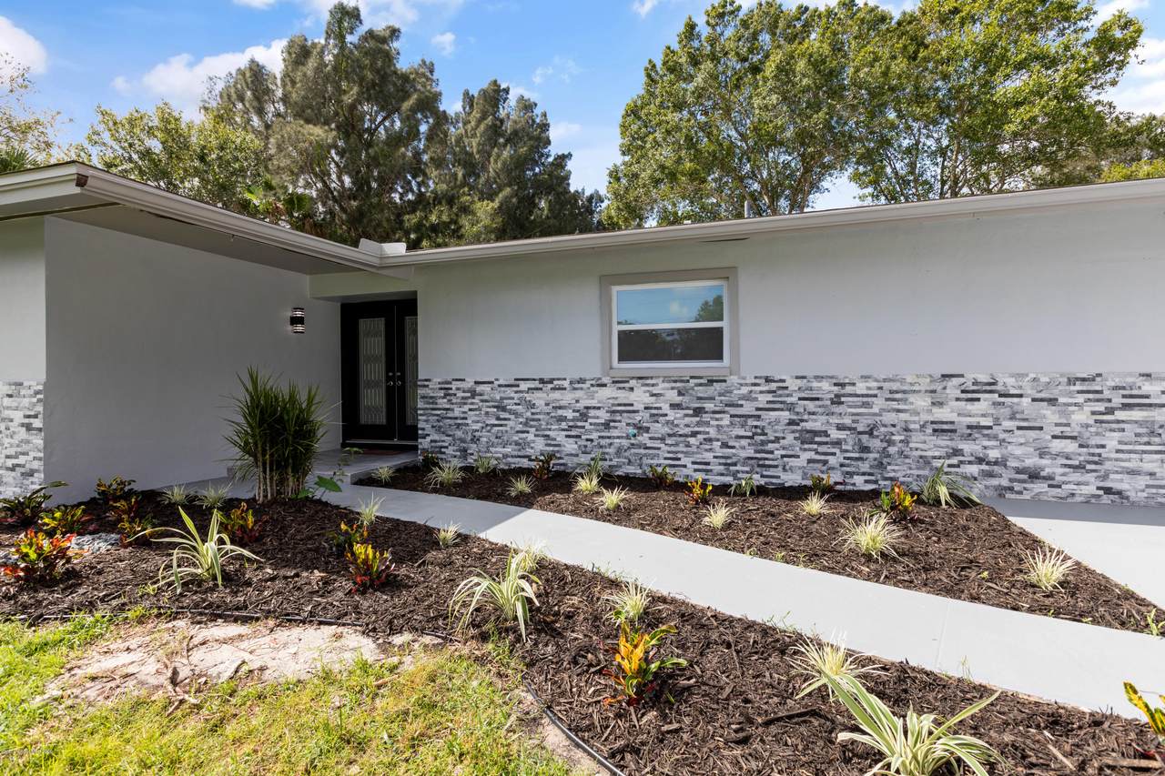 1790 Harlock Road - Photo 1