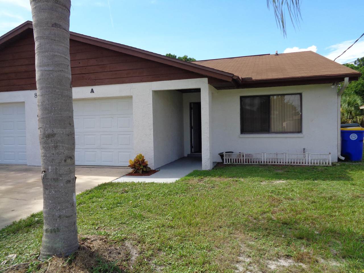 833 Faull Drive - Photo 1