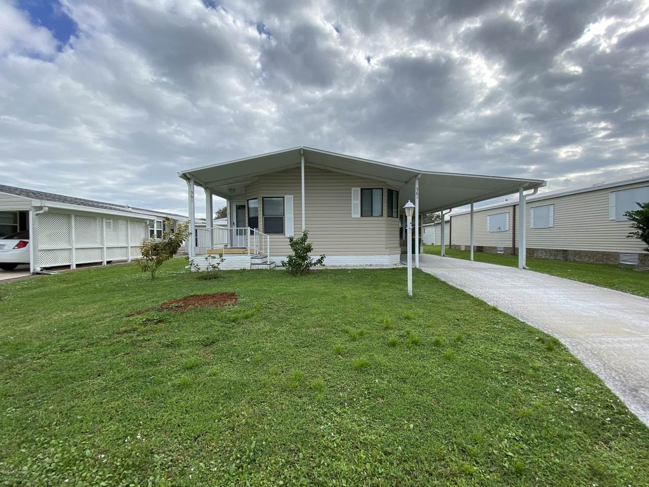 561 Dolphin Circle - Photo 1
