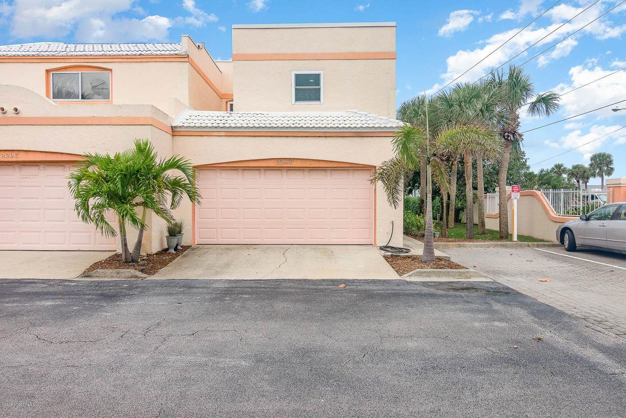 2298 Venetia Place - Photo 1