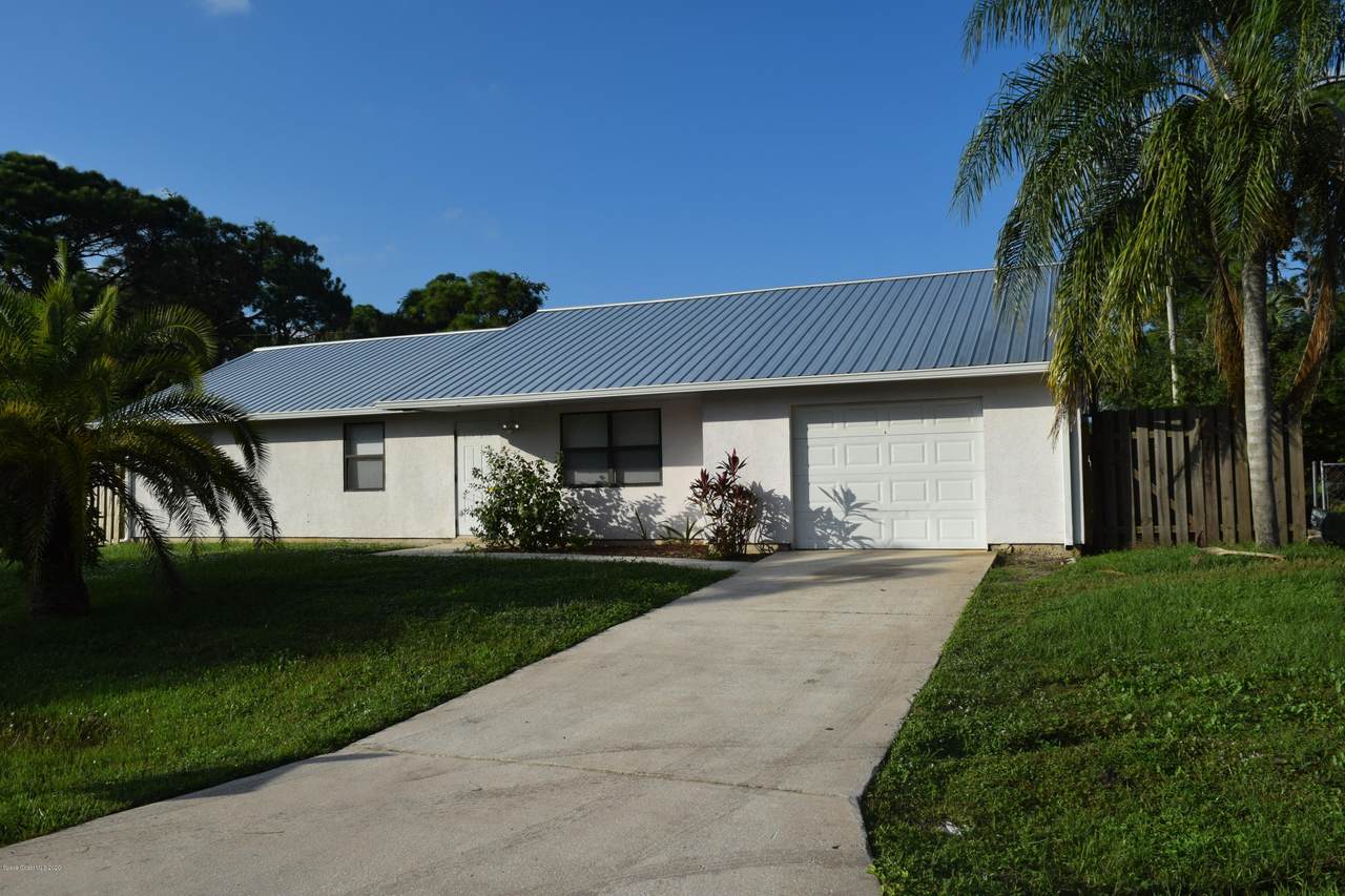 821 Airoso Road - Photo 1