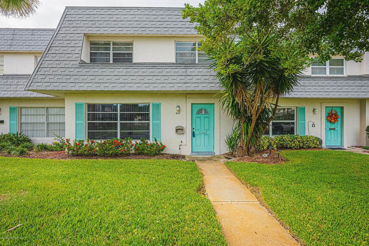 442 Dove Lane - Photo 1