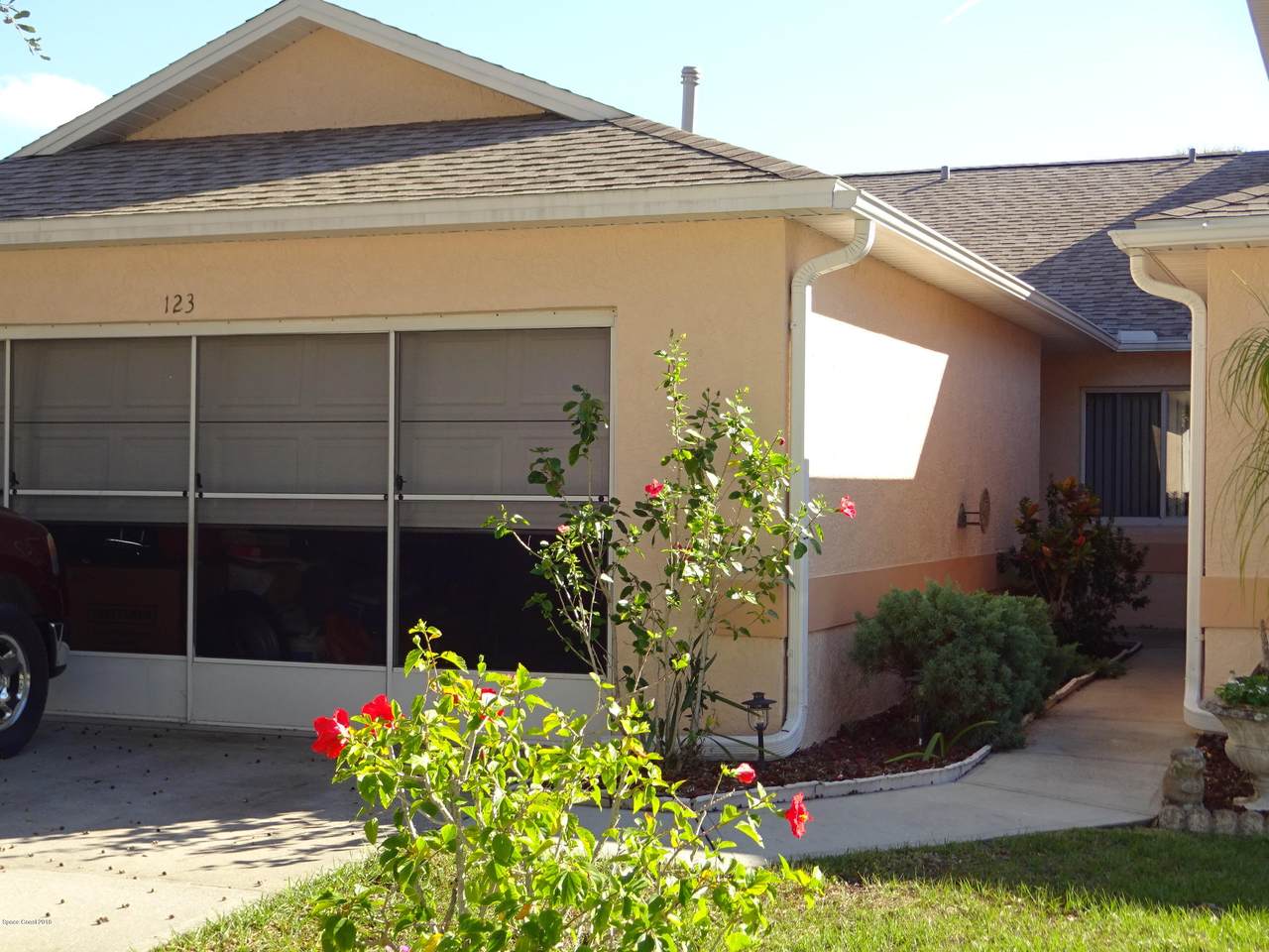 123 Plover Lane - Photo 1