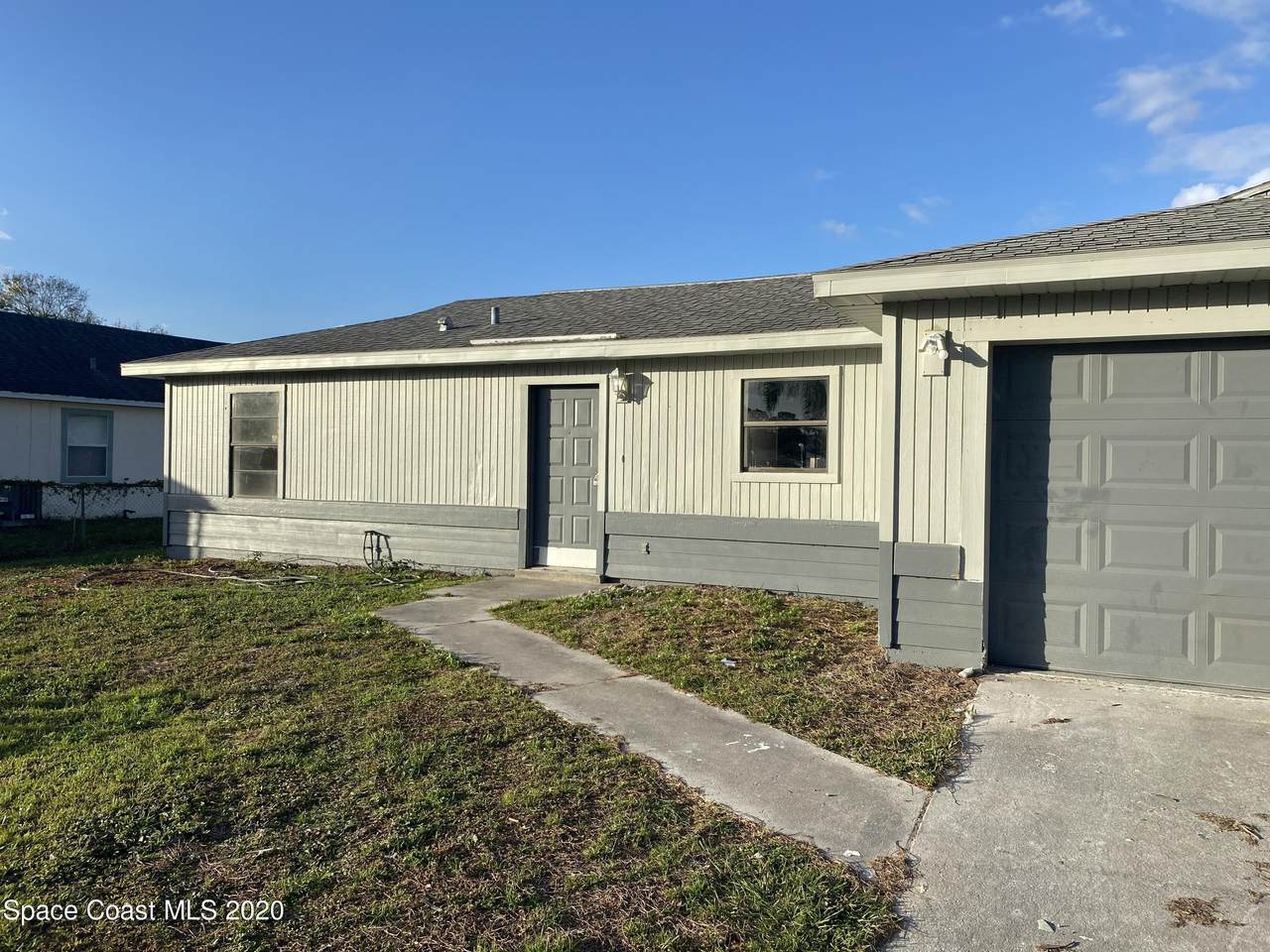 1137 Kenmore Street - Photo 1