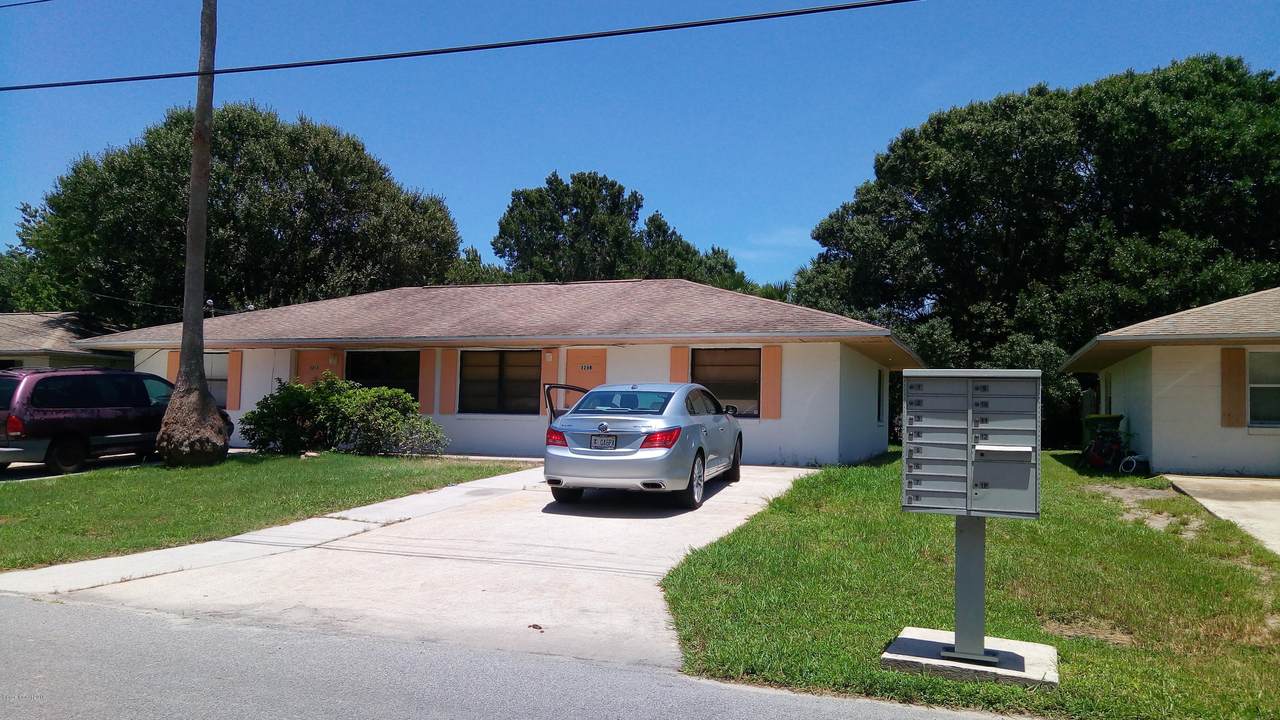 326 Bay Avenue - Photo 1
