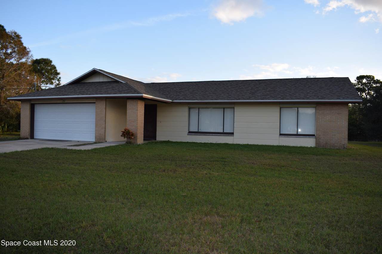 4635 Smithfield - Photo 1