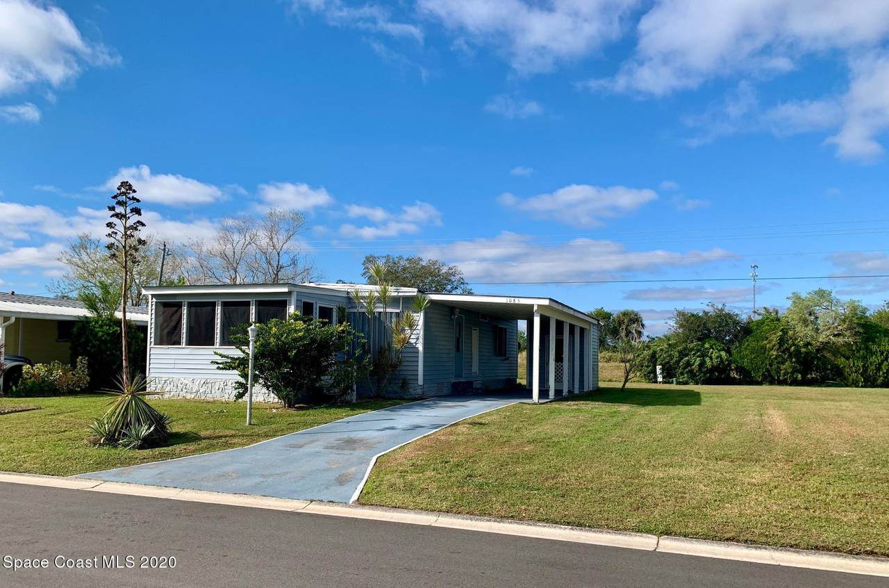 1085 Wren Circle - Photo 1