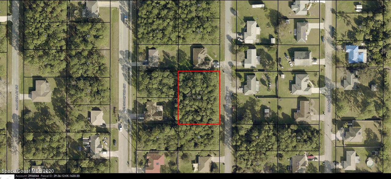 990 Hanson Avenue - Photo 1