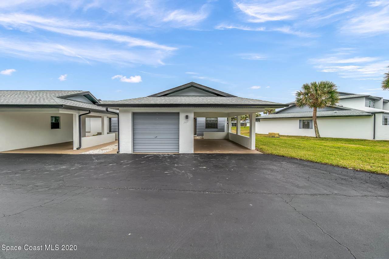 707 Palm Springs Circle - Photo 1