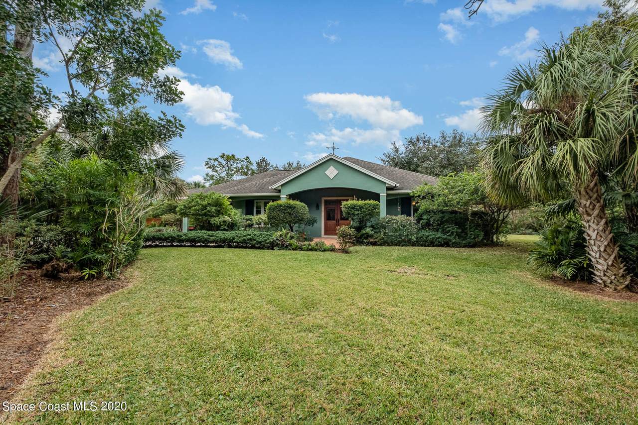 4401 Post Road - Photo 1