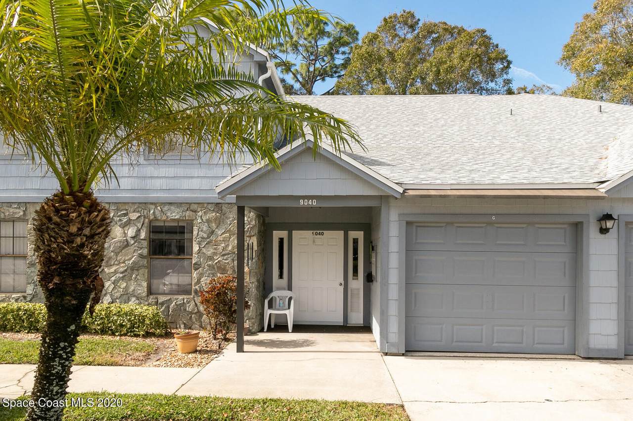 9040 York Lane - Photo 1