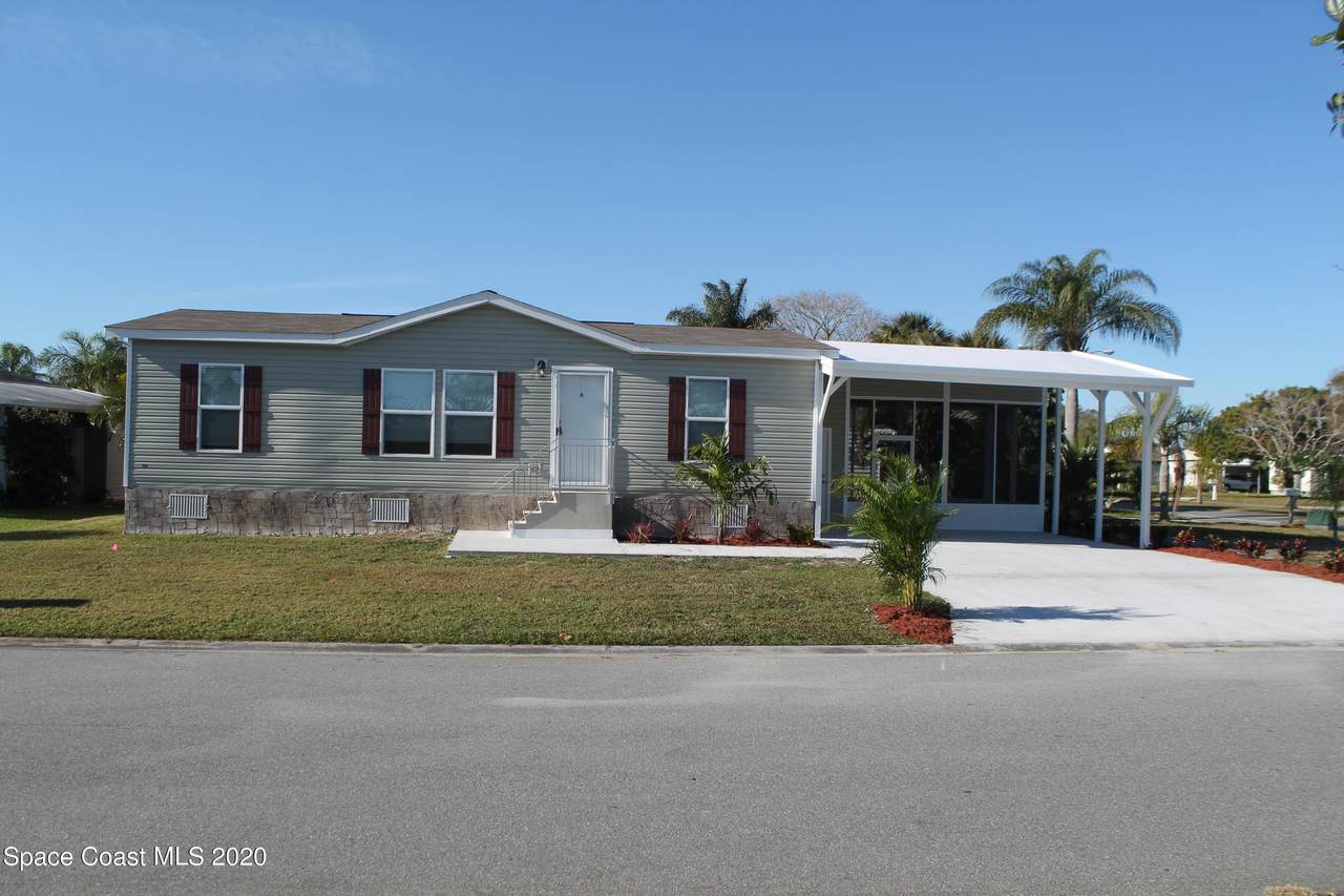 907 Barefoot Boulevard - Photo 1