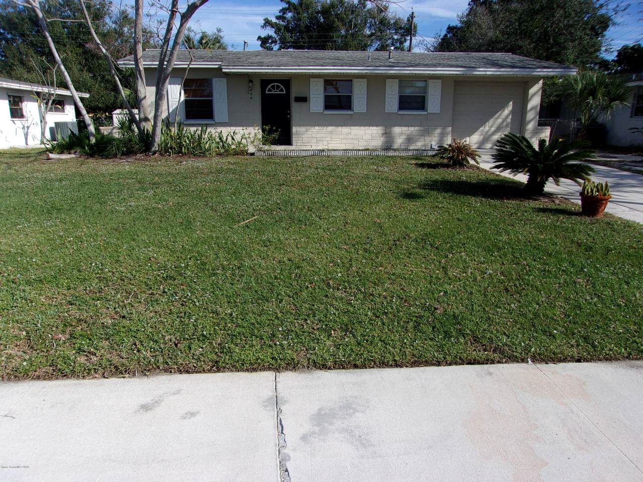849 Tupelo Drive - Photo 1