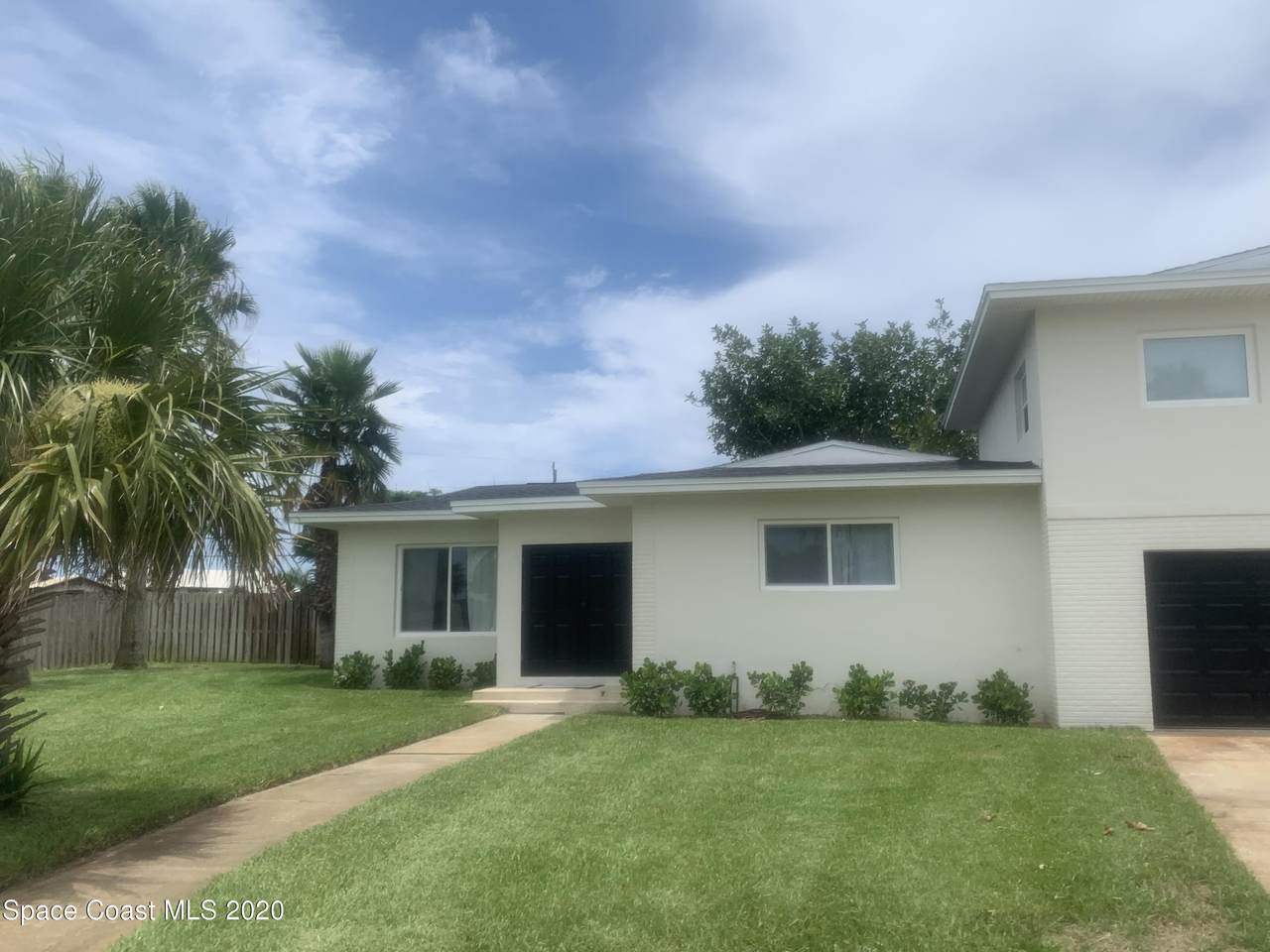 120 Maple Drive - Photo 1