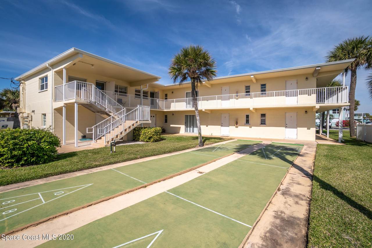 425 Tyler Avenue - Photo 1