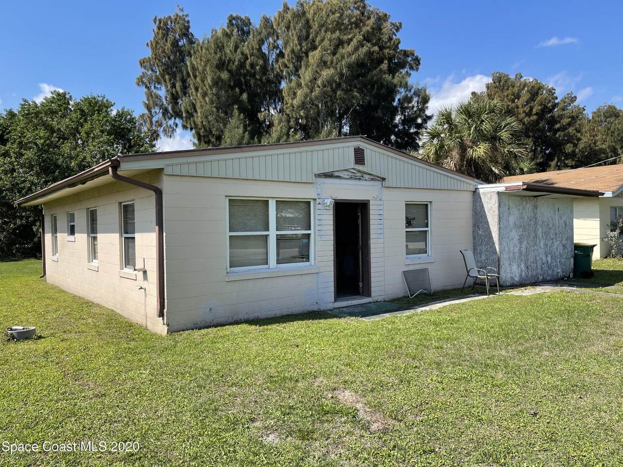 518 Wisteria Drive - Photo 1