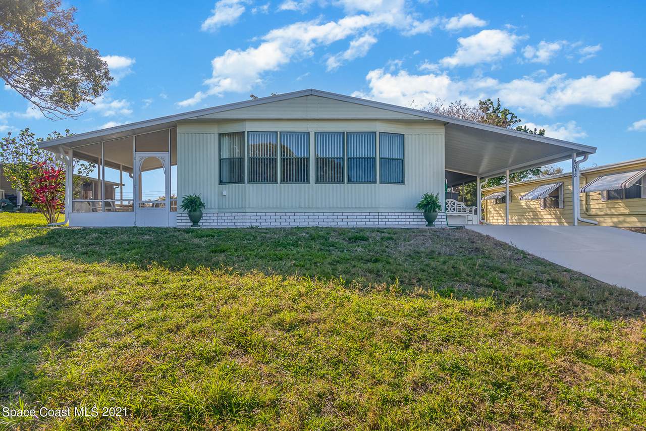 5012 Santa Anna Avenue - Photo 1