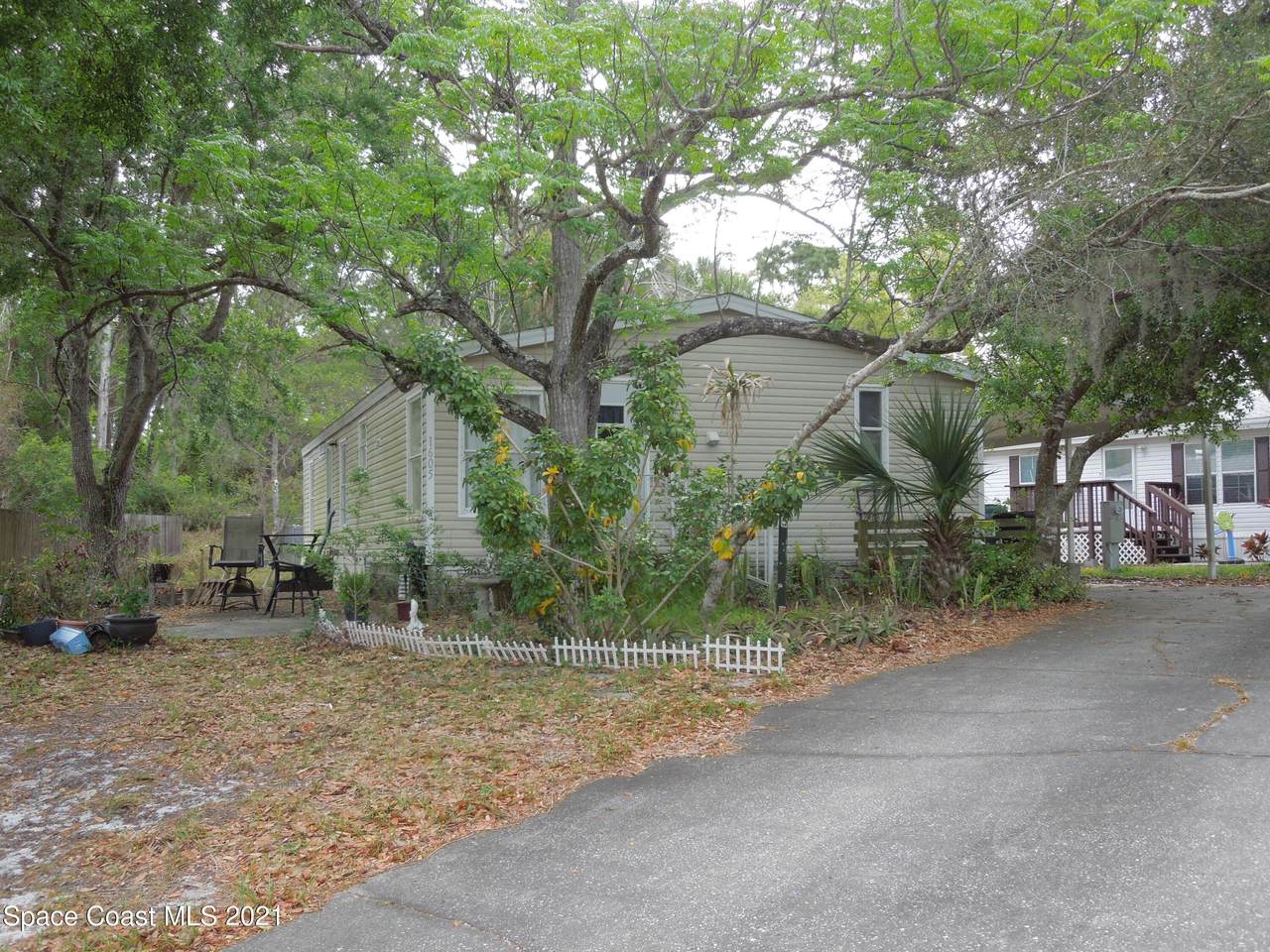 1605 Ridge Drive - Photo 1