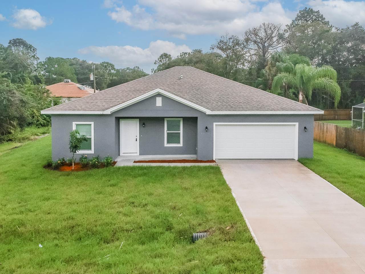 1067 Sheridan Avenue - Photo 1