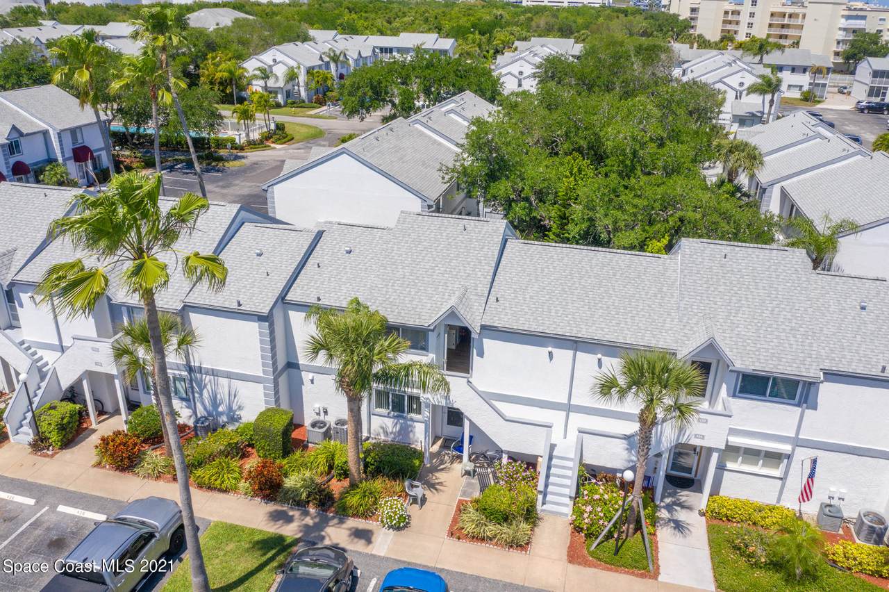 434 Beach Park Lane - Photo 1
