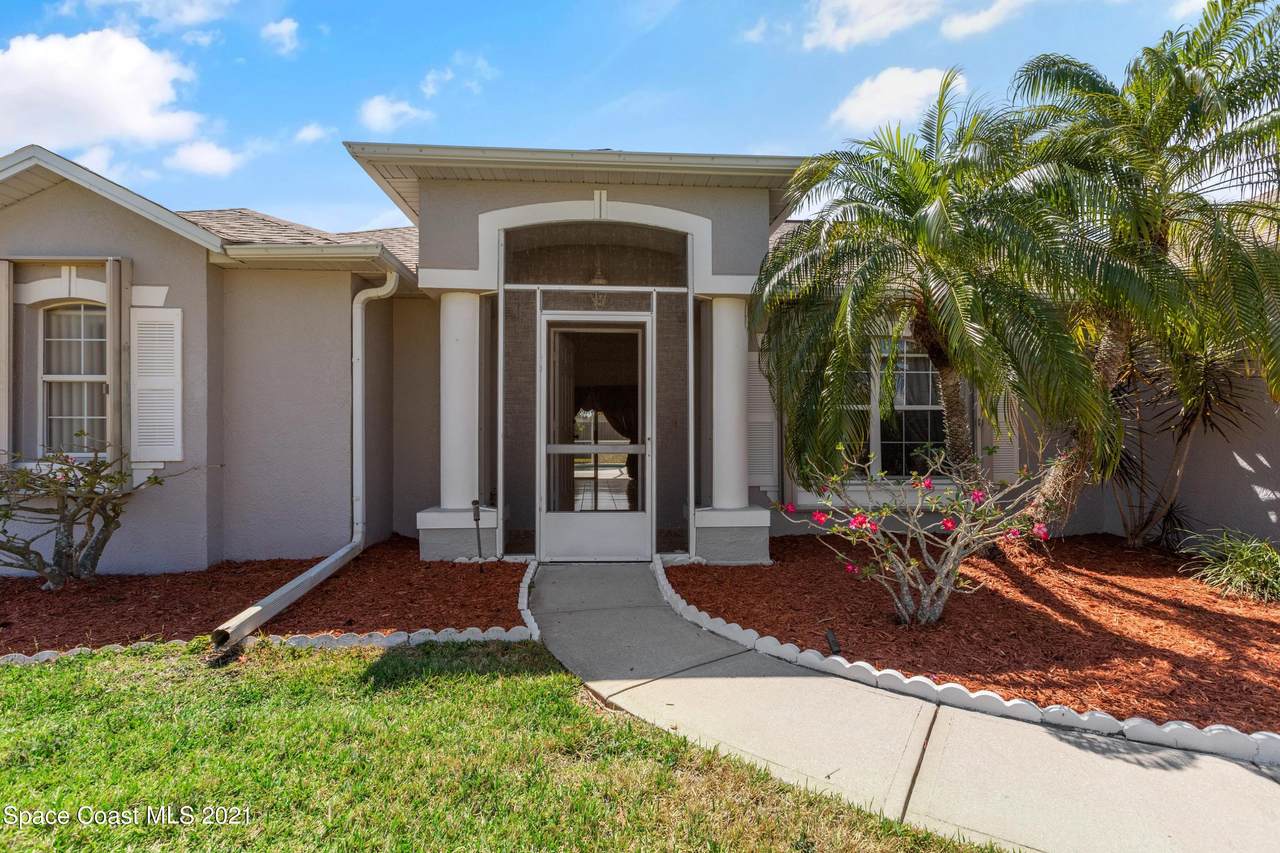 1818 Crane Creek Boulevard - Photo 1