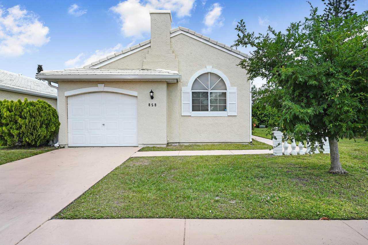 858 Wateroak Drive - Photo 1