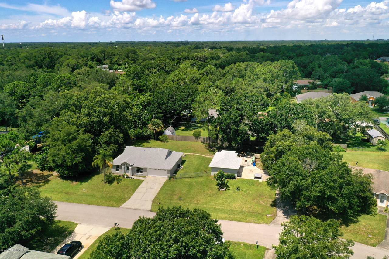 1054 Arkansas Avenue - Photo 1