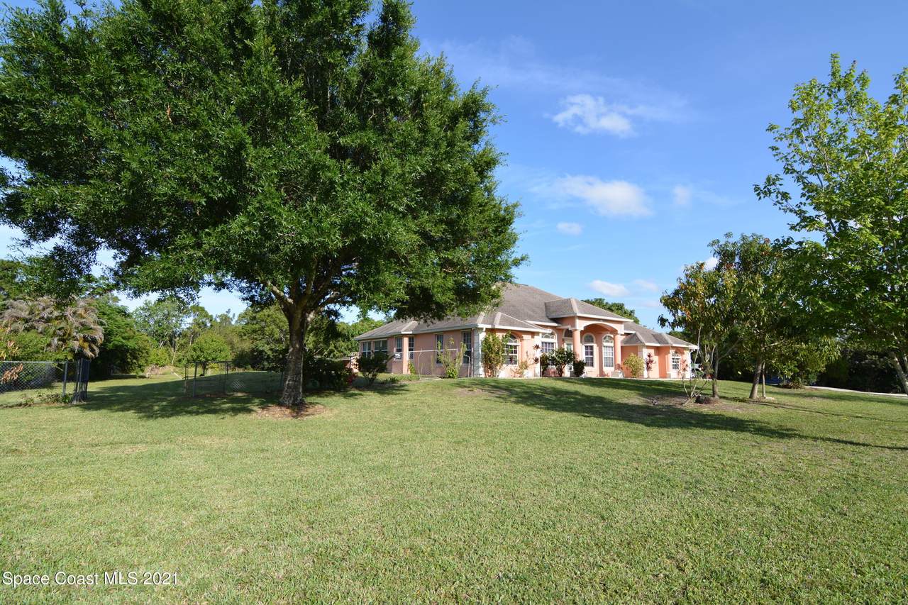 1785 Sandy Creek Lane - Photo 1
